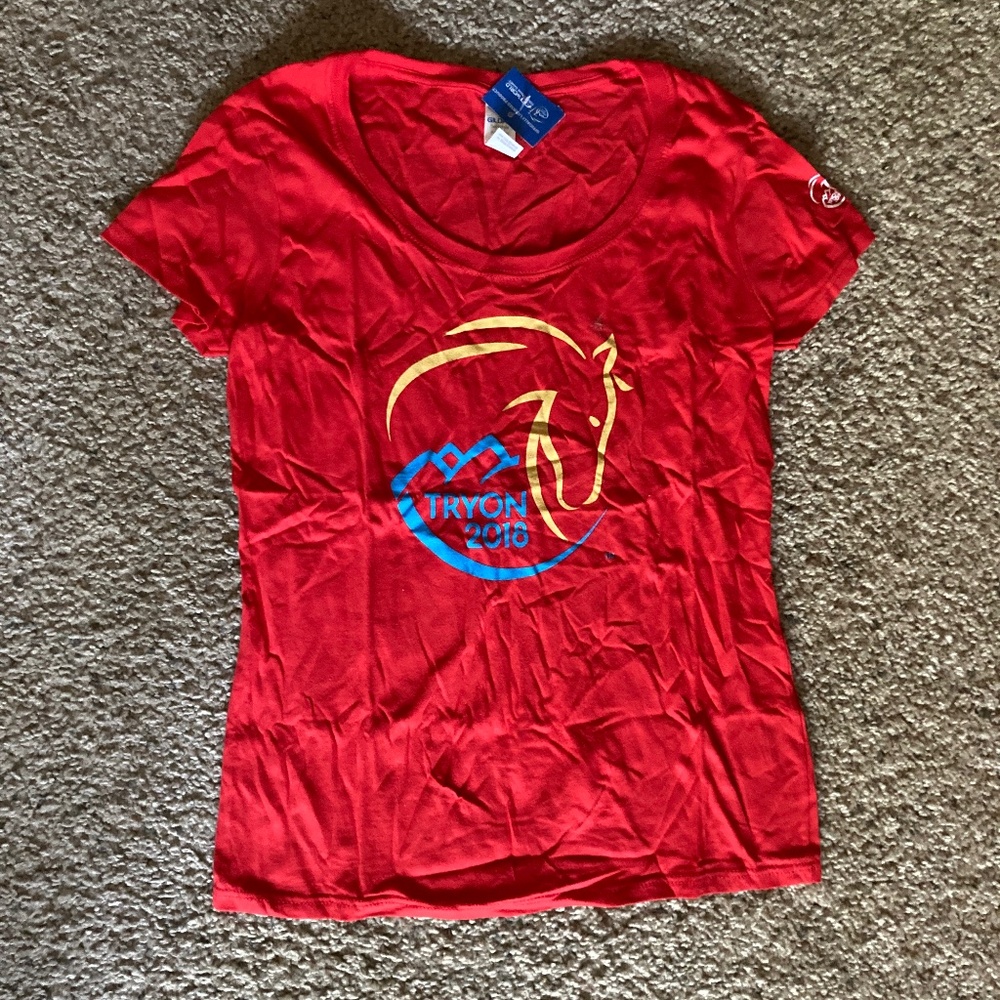 NWT Red Tryon FEI World Equestrian Games 2018 T-shirt size Small